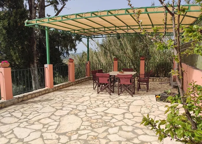 Eleni\'S Traditional House In Agrafi