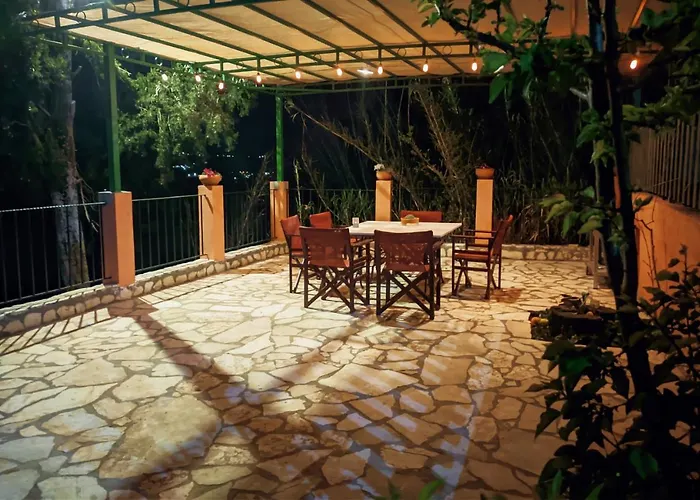 Eleni\'S Traditional House In Agrafi