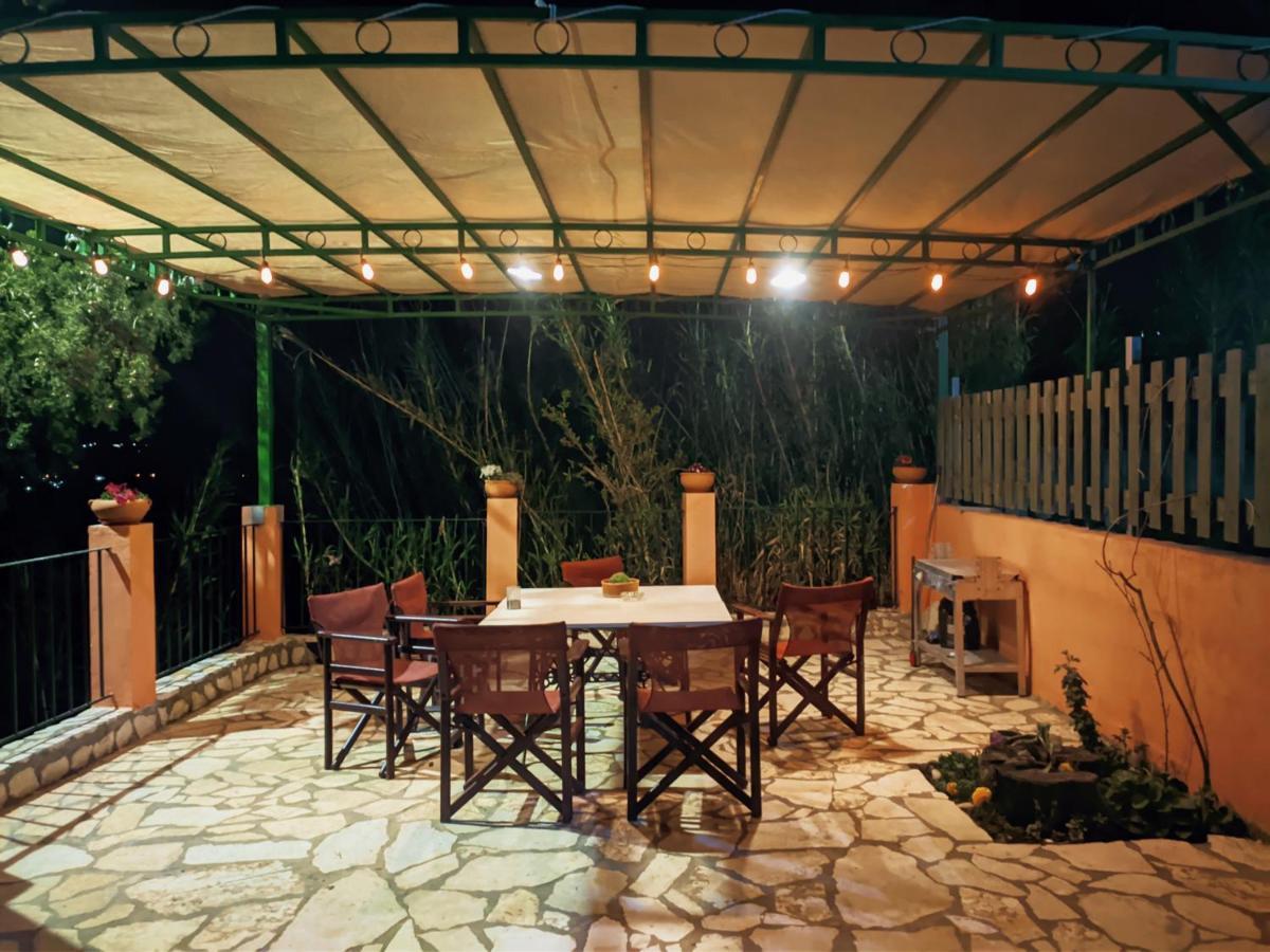 Eleni's Traditional House In Agrafi Agrafoi